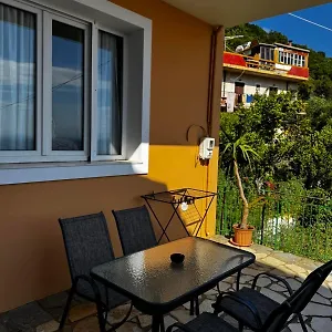 Διαμέρισμα Daisy Maisonette, Πόρος